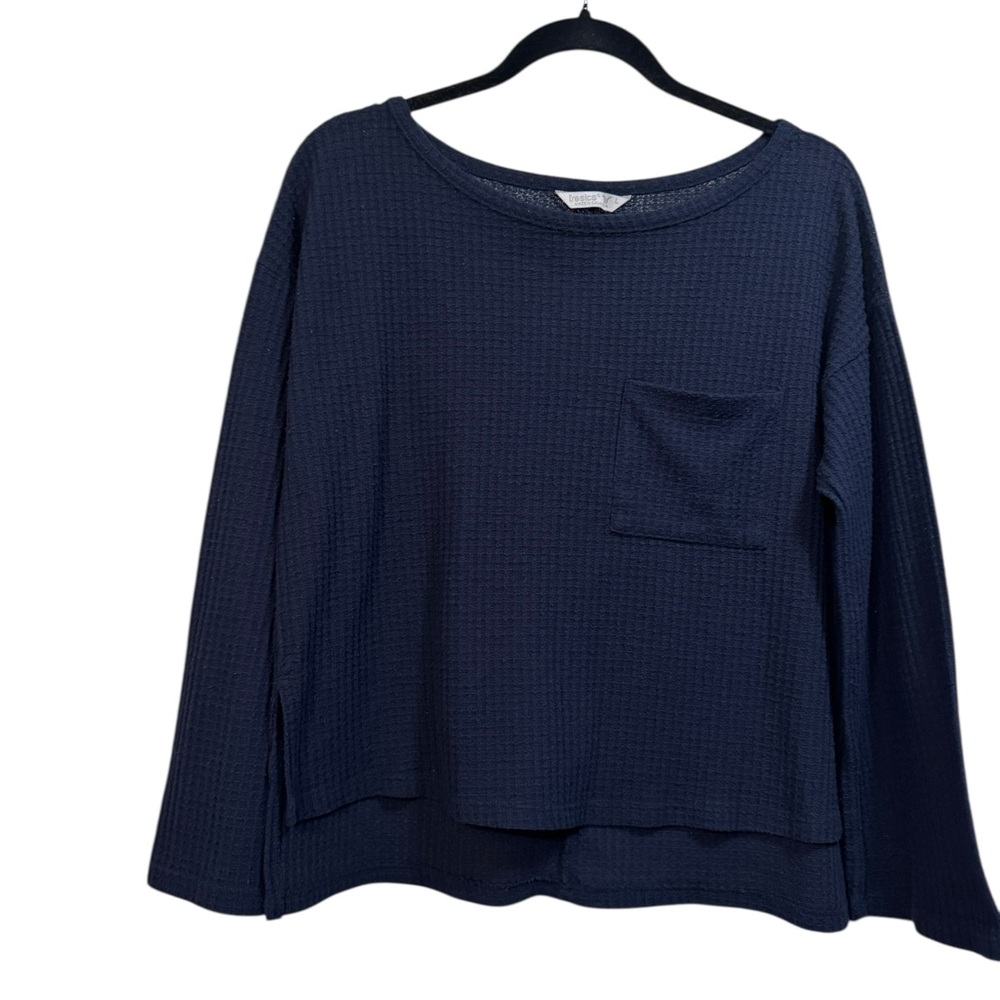 Tresics Navy‎ Long Sleeve Top